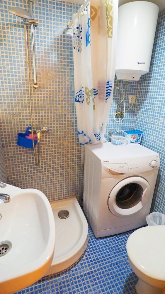 Calafat Apartment By Hello Apartments Ситжес Екстериор снимка